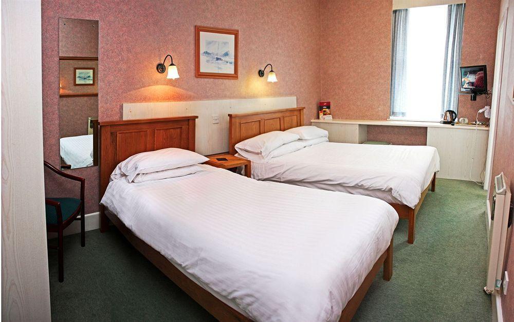 The Raven Hotel Corby Eksteriør bilde