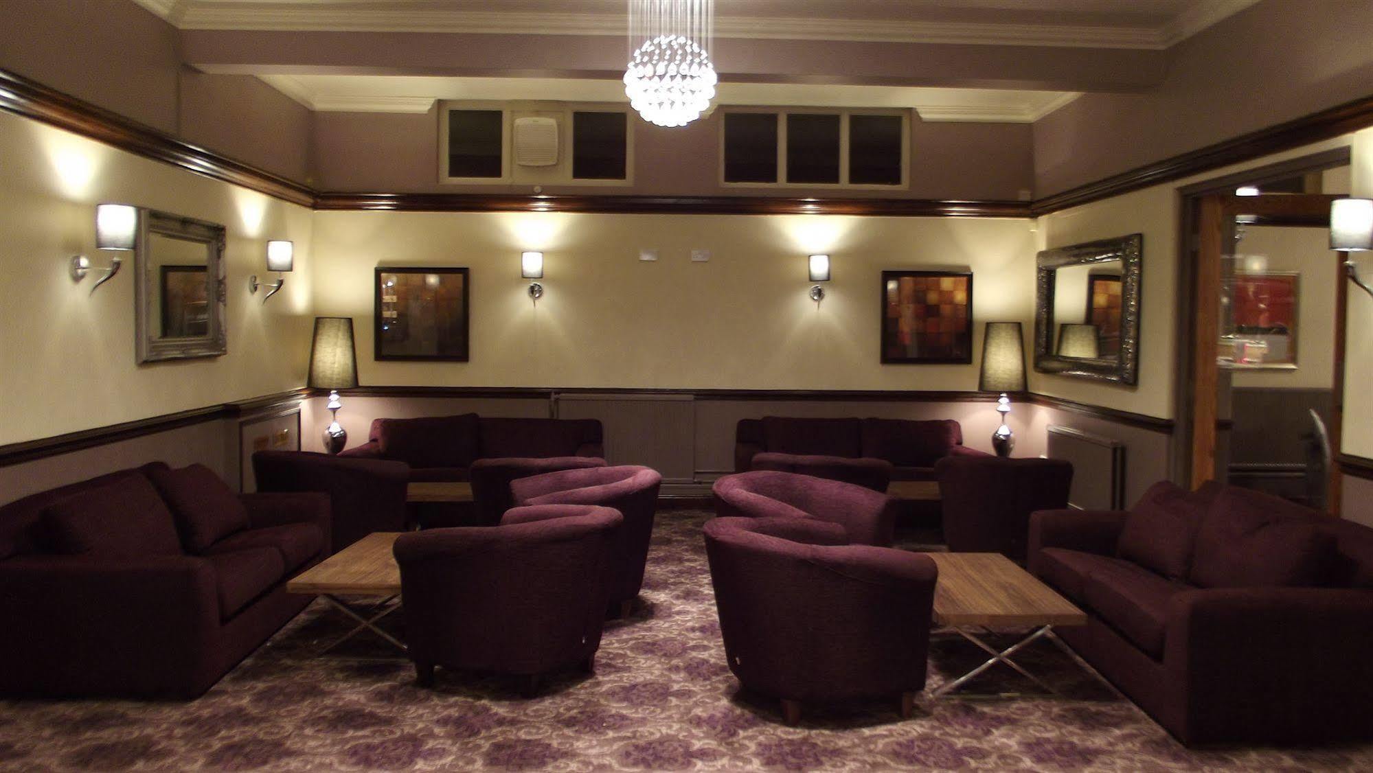 The Raven Hotel Corby Eksteriør bilde