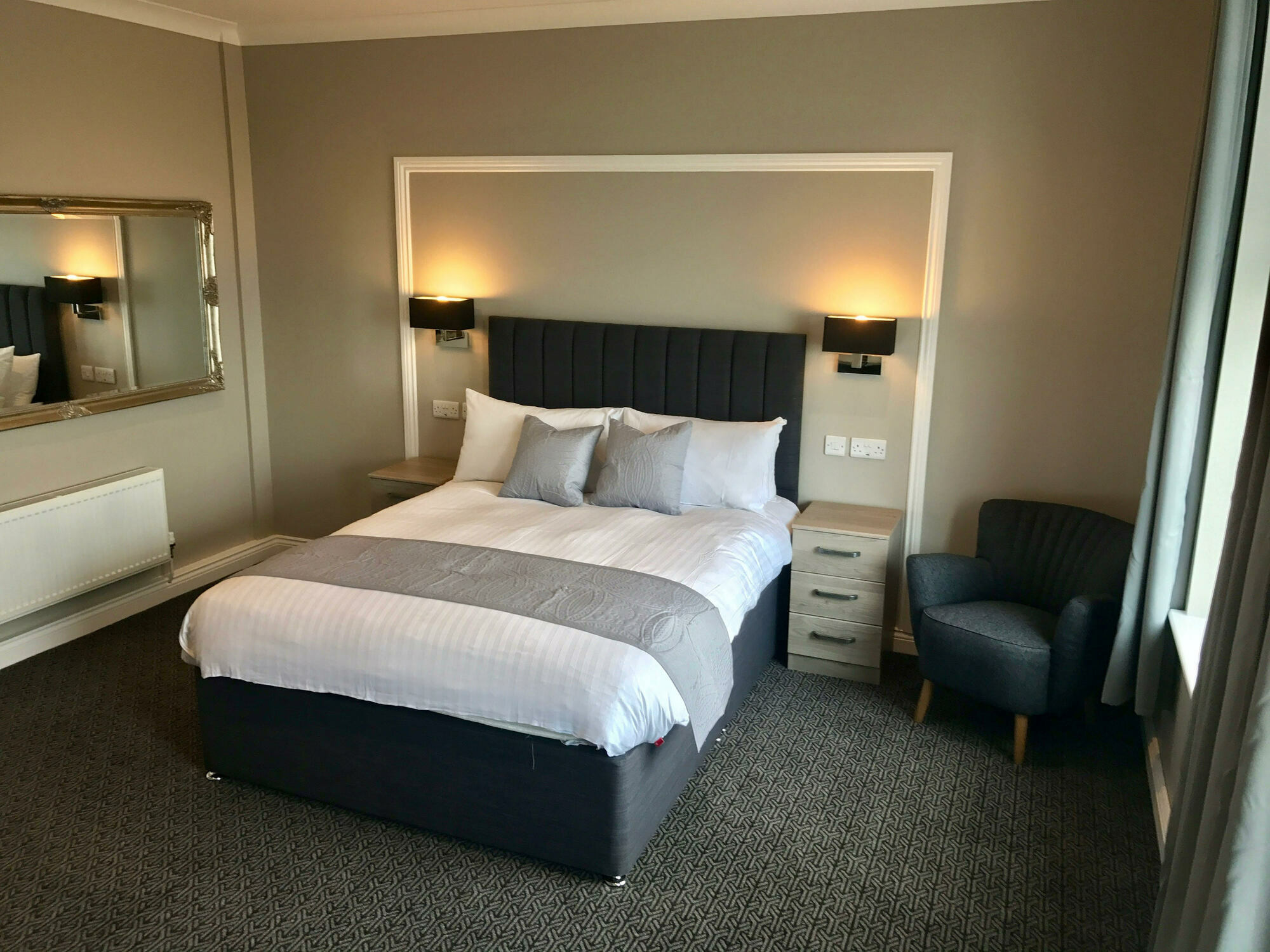The Raven Hotel Corby Eksteriør bilde